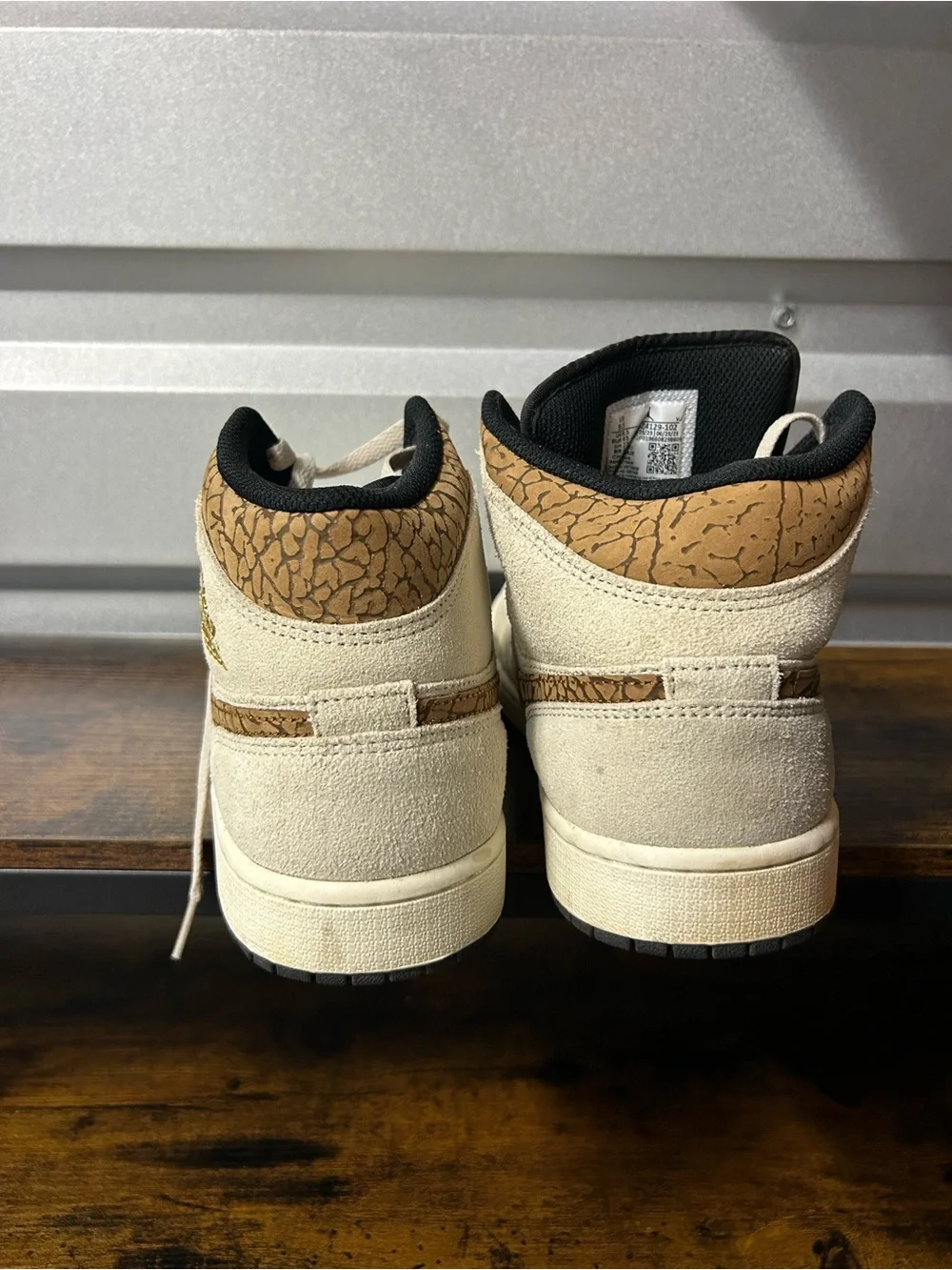 Jordan Air Jordan 1 Mid SE Brown Elephant Light Orewood Brown DZ4129-102